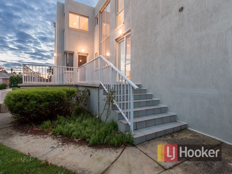 34 Georgette Crescent, Endeavour Hills VIC 3802