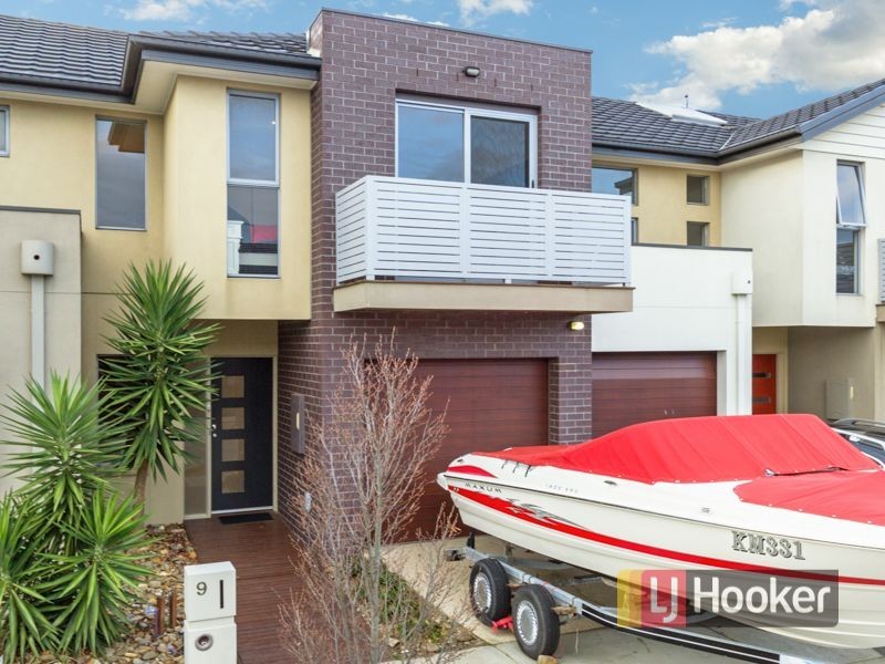 9 Peppermint Row, Officer VIC 3809