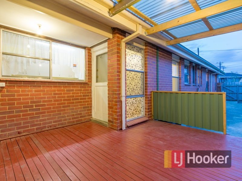 1/2 Village Drive, Hampton Park VIC 3976