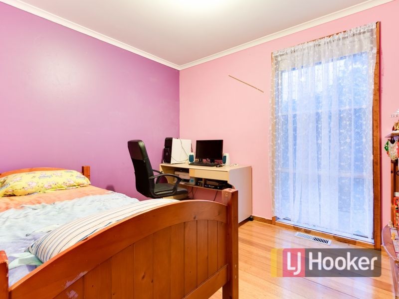 1/2 Village Drive, Hampton Park VIC 3976