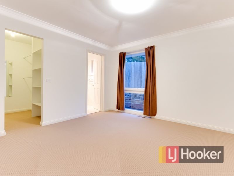 13 The Grange, Hampton Park VIC 3976