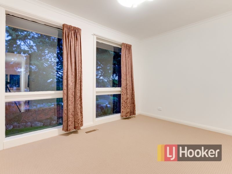 13 The Grange, Hampton Park VIC 3976