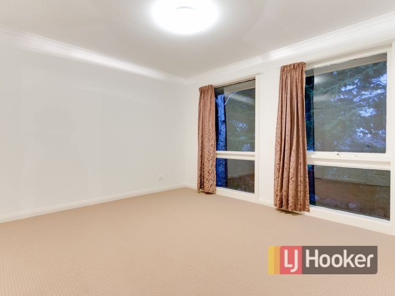 13 The Grange, Hampton Park VIC 3976