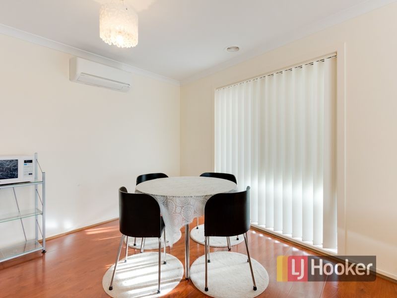 12 Rankin Close, Lynbrook VIC 3975