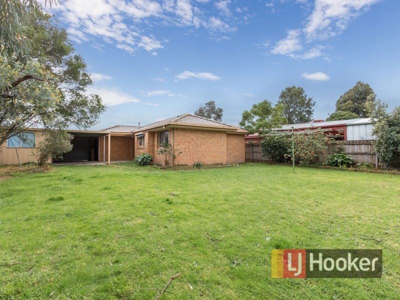 10 Miranda Gardens, Hampton Park VIC 3976