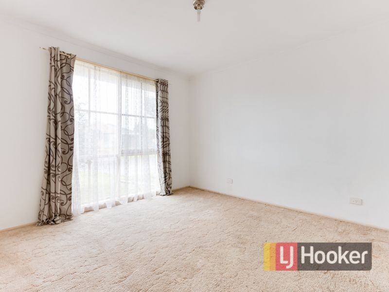 10 Miranda Gardens, Hampton Park VIC 3976