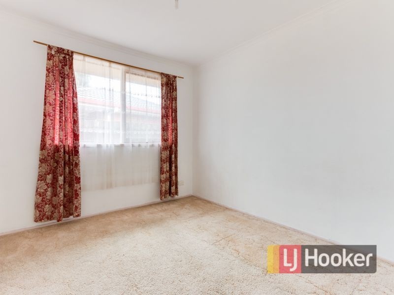 10 Miranda Gardens, Hampton Park VIC 3976