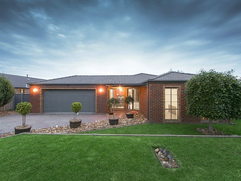 176 The Promenade, Narre Warren South VIC 3805