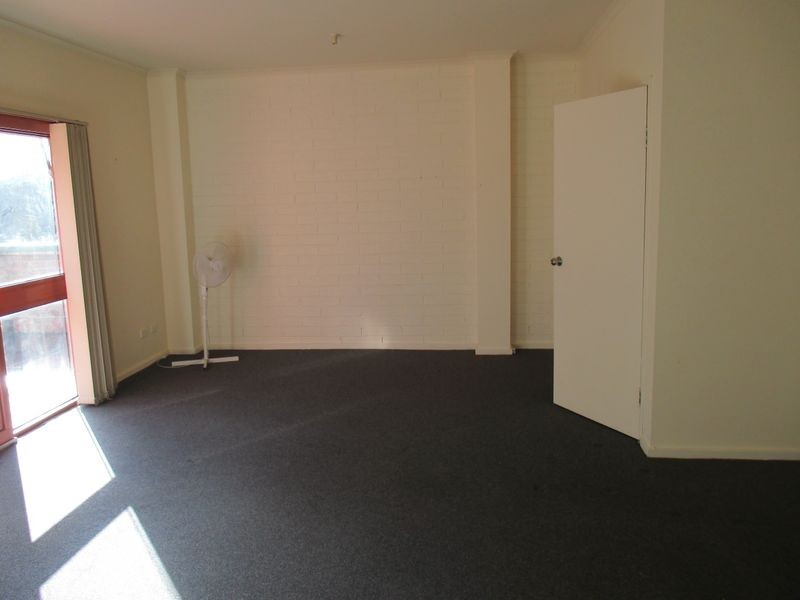 1/28 Stuart Avenue, Hampton Park VIC 3976