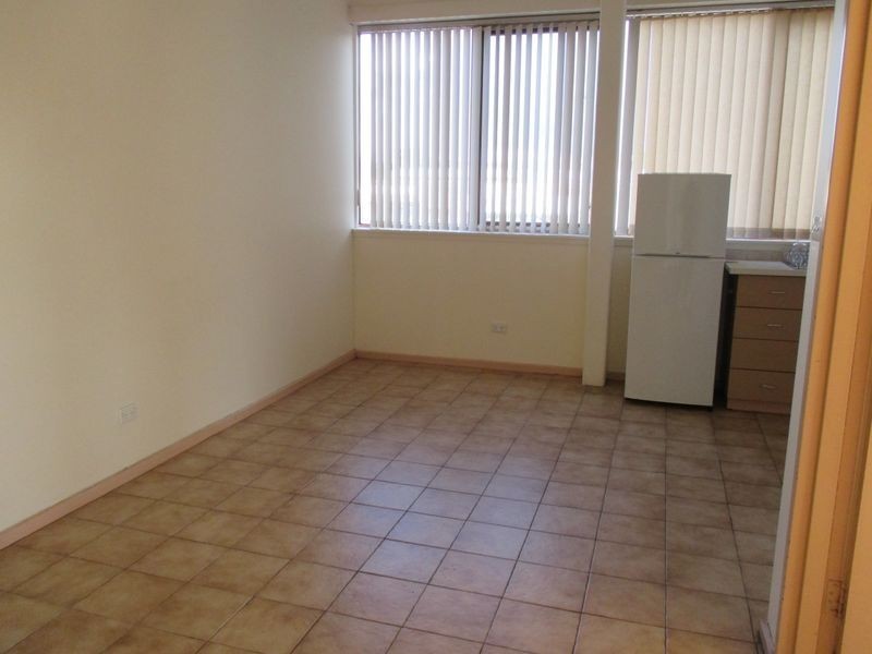 1/28 Stuart Avenue, Hampton Park VIC 3976