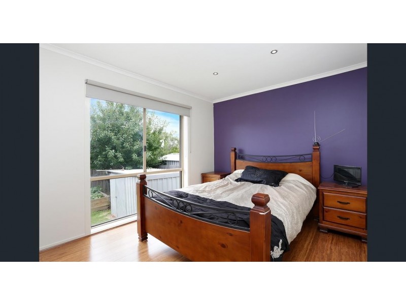 6 Hinrichsen Drive, Hallam VIC 3803