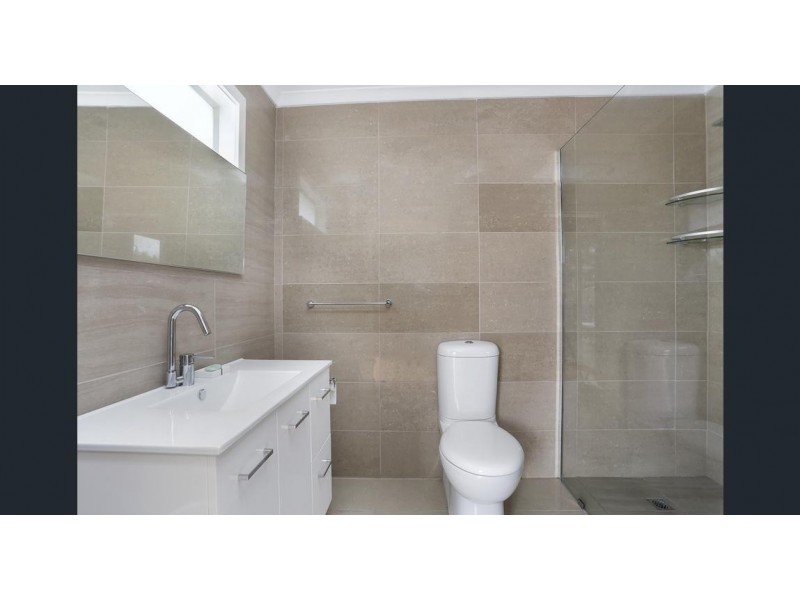 6 Hinrichsen Drive, Hallam VIC 3803