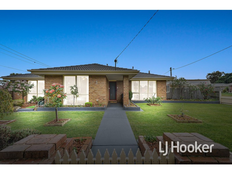 1 Geraldine Drive, Hampton Park VIC 3976