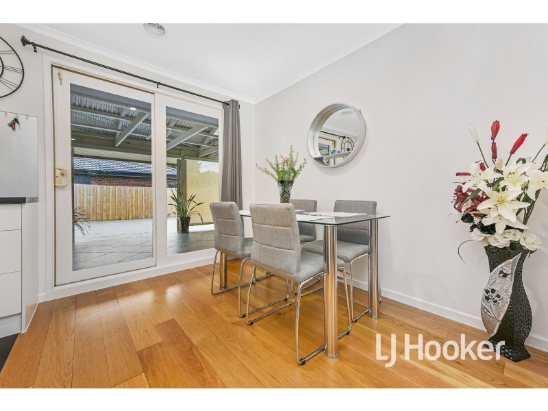 1 Geraldine Drive, Hampton Park VIC 3976