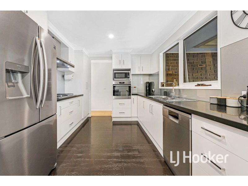 1 Geraldine Drive, Hampton Park VIC 3976