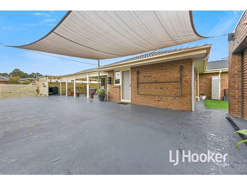 1 Geraldine Drive, Hampton Park VIC 3976
