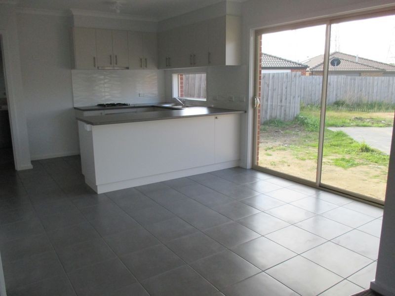 Lot 3 35-3 Sallys Run, Hampton Park VIC 3976