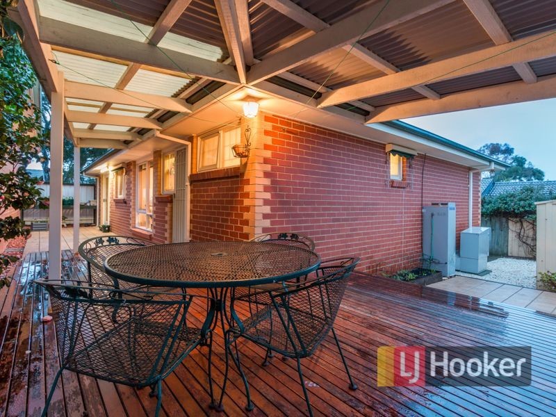2/4 Culcairn Court, Narre Warren South VIC 3805