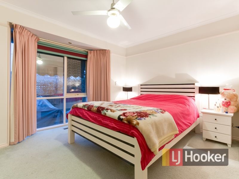 2/4 Culcairn Court, Narre Warren South VIC 3805