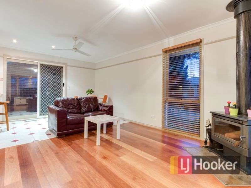 2/4 Culcairn Court, Narre Warren South VIC 3805
