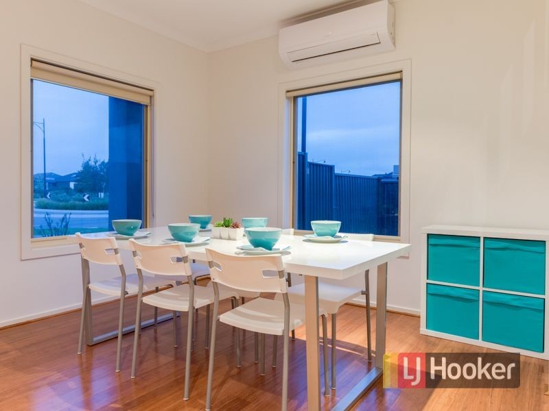 32 Darwin Way, Pakenham VIC 3810