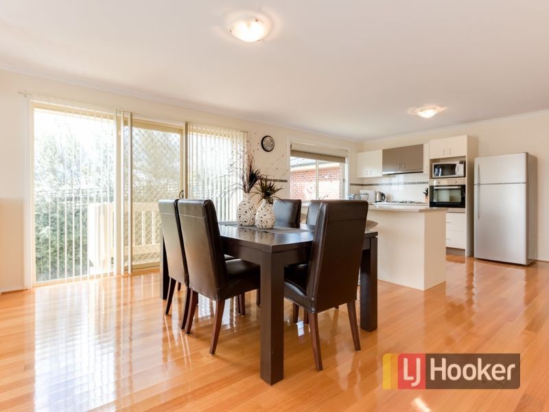 22 Vivienne Way, Berwick VIC 3806