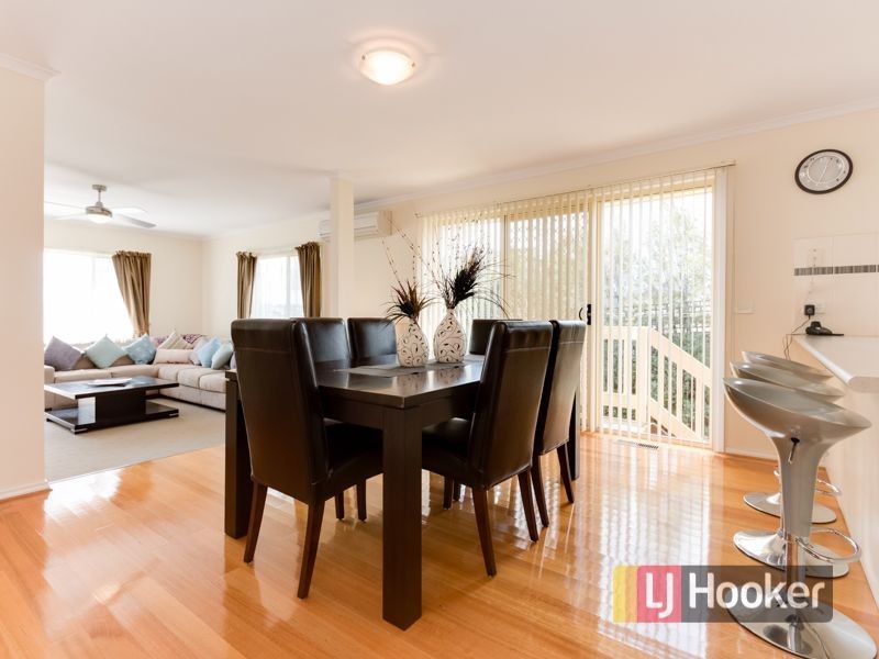 22 Vivienne Way, Berwick VIC 3806