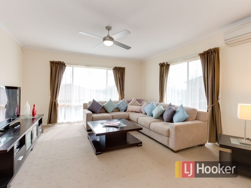 22 Vivienne Way, Berwick VIC 3806