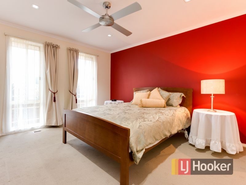 22 Vivienne Way, Berwick VIC 3806