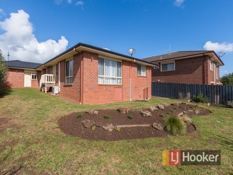 22 Vivienne Way, Berwick VIC 3806