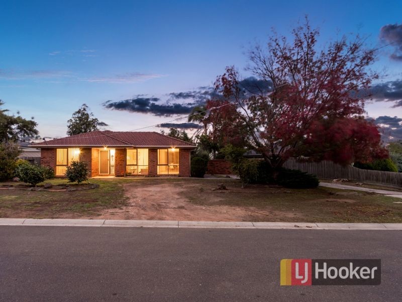 12 Carmen Court, Hampton Park VIC 3976