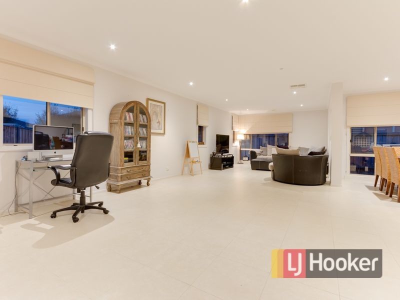 6 Napier Way, Narre Warren South VIC 3805