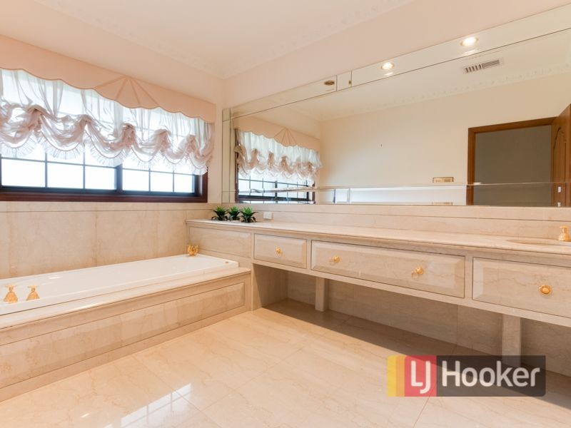 7 Tandderwen Court, Narre Warren North VIC 3804