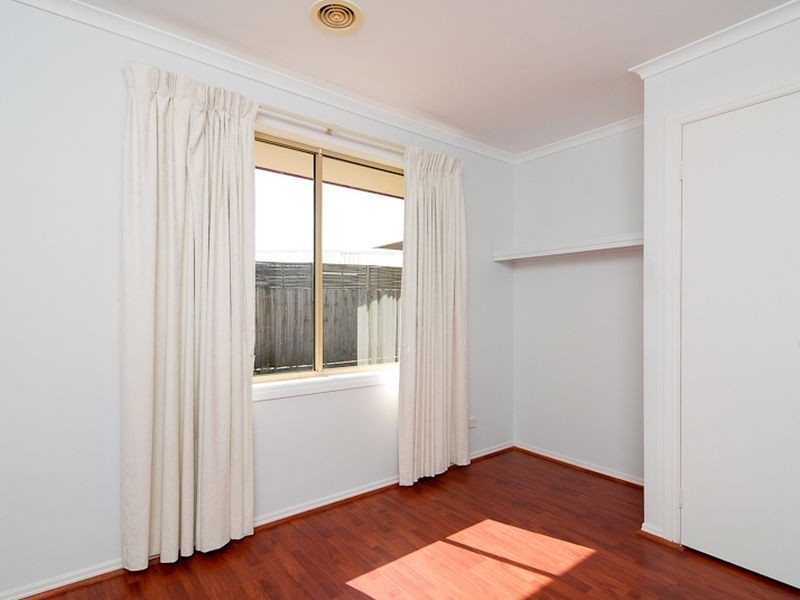 32 Sneddon Drive, Narre Warren South VIC 3805