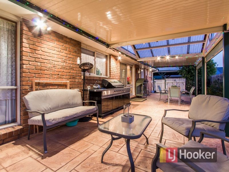 1 Jambe Court, Hampton Park VIC 3976