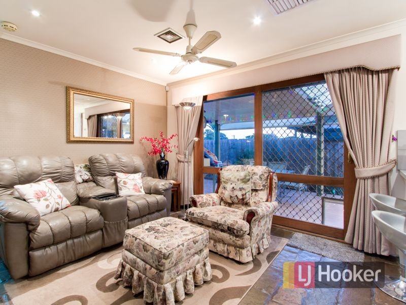 1 Jambe Court, Hampton Park VIC 3976