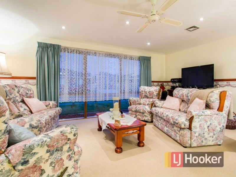 1 Jambe Court, Hampton Park VIC 3976
