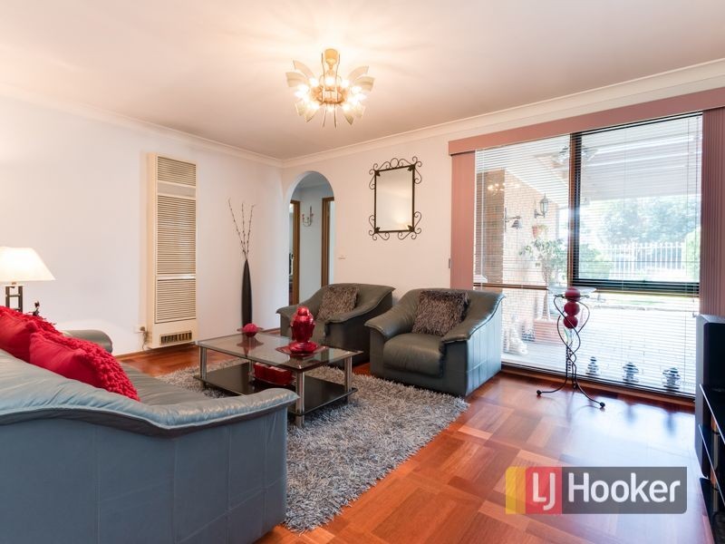 144 Warana Drive, Hampton Park VIC 3976