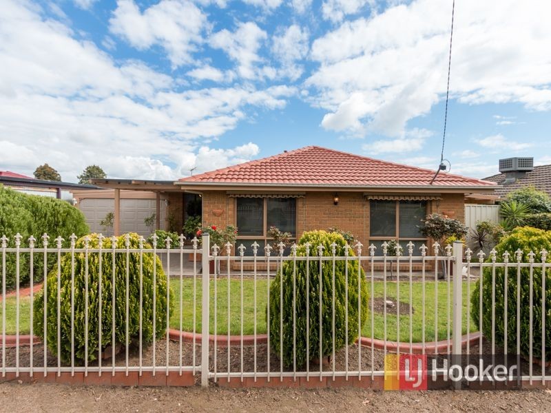 144 Warana Drive, Hampton Park VIC 3976