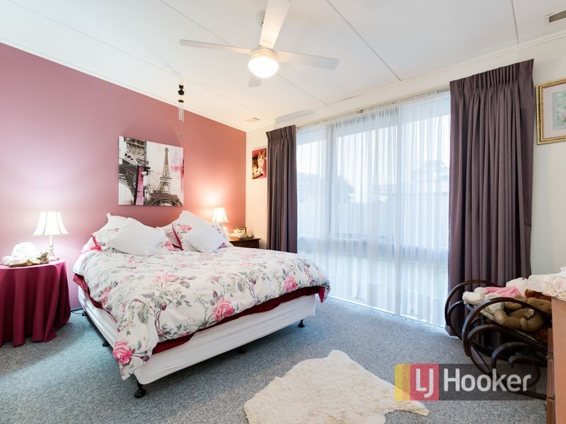 5 Hampton Drive, Hampton Park VIC 3976