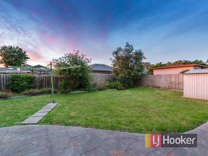 5 Hampton Drive, Hampton Park VIC 3976