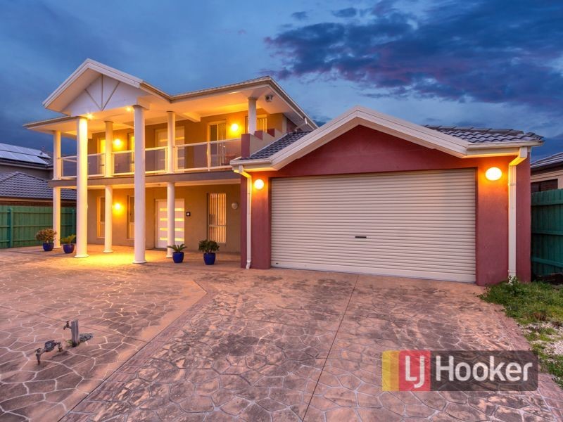 30 Baynton Crescent, Lynbrook VIC 3975