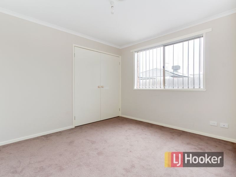 11 Elpara Way, Hampton Park VIC 3976