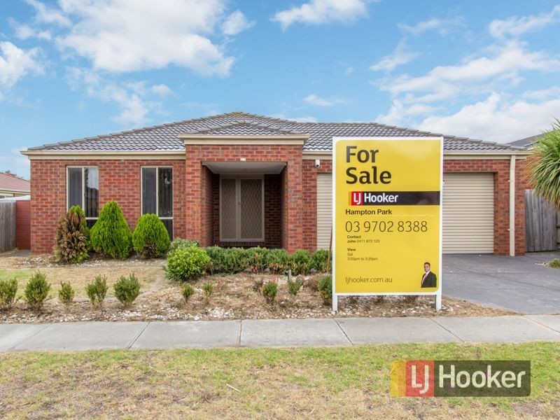 11 Elpara Way, Hampton Park VIC 3976