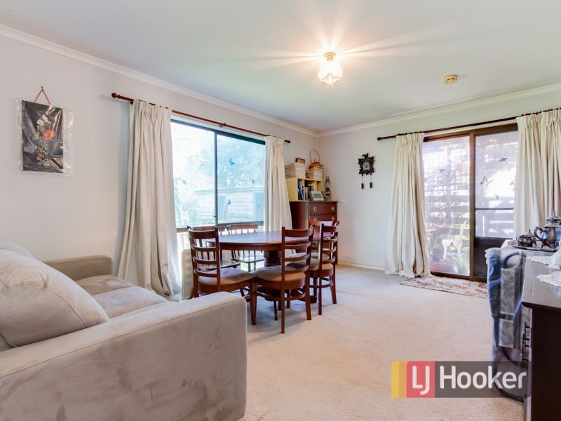 27 Parkland Avenue, Hampton Park VIC 3976