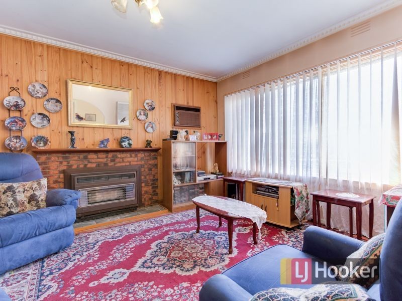 27 Parkland Avenue, Hampton Park VIC 3976