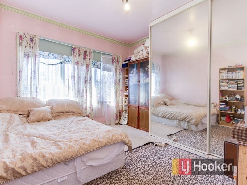 27 Parkland Avenue, Hampton Park VIC 3976