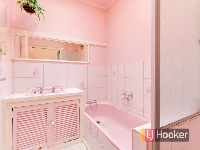 27 Parkland Avenue, Hampton Park VIC 3976