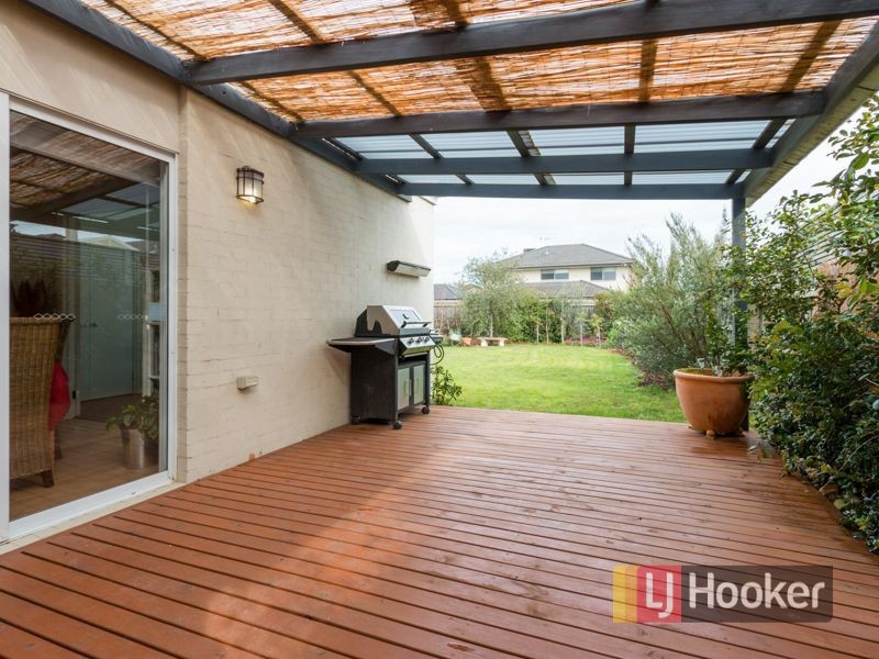 5 Boothby Terrace, Lynbrook VIC 3975