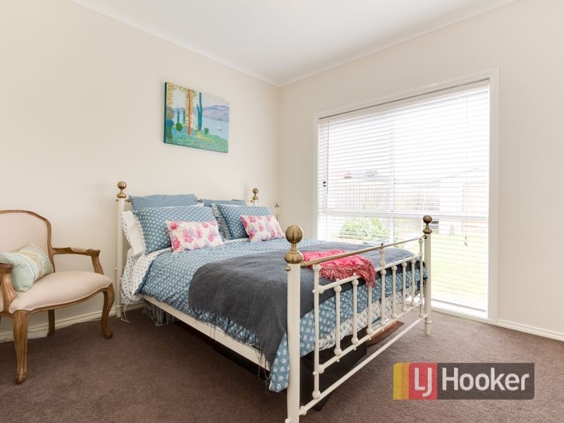 5 Boothby Terrace, Lynbrook VIC 3975